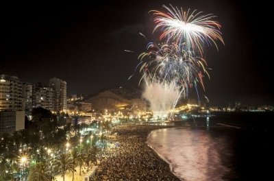 VIAJE A HOGUERAS ALICANTE 22 DE JUNIO 